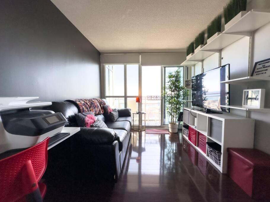 Comfort Two Beds Suite By Cn Tower Rogers Centre Plus Free Parking Toronto Eksteriør billede
