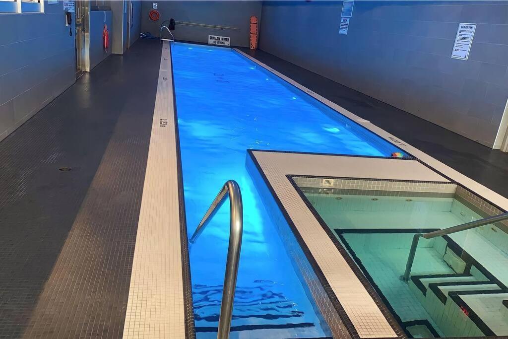 Comfort Two Beds Suite By Cn Tower Rogers Centre Plus Free Parking Toronto Eksteriør billede